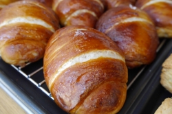 おやつ大好きVol.210　『SiOKUMA BAKERY（シオクマベーカリー）伊勢崎店』さん